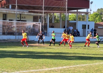 La Sénia supera (2-0) el Cambrils Unió amb gols de Longan i Albert Saragossa