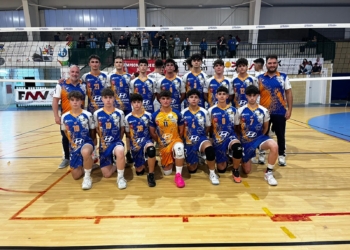El juvenil del Volei Roquetes guanya els dos primers partits de la fase de grups de l’Estatal