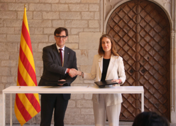Illa i els Comuns segellen l’acord pels pressupostos amb inversions a la plaça Alfons XII de Tortosa i el polígon de Bot, i l’estudi del tren-tram