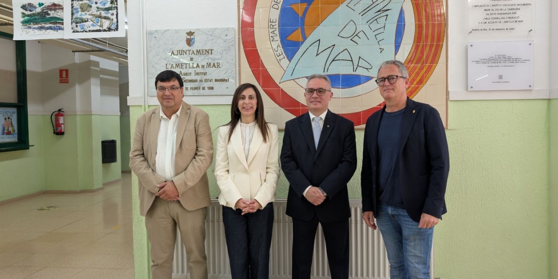 L’Institut Candelera de l’Ametlla de Mar commemora els 10 anys del programa Batxibac