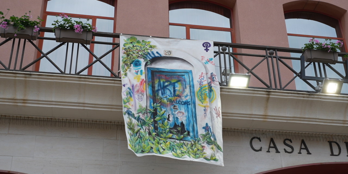 Alcanar inaugura la 6a mostra ‘Art i Flors als Balcons’ amb Tortosa com a ciutat convidada