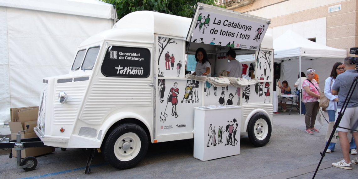 El Govern destaca l’impuls cultural a la Ribera d’Ebre amb el teatre a les aules i la transformació del Castell de Miravet 