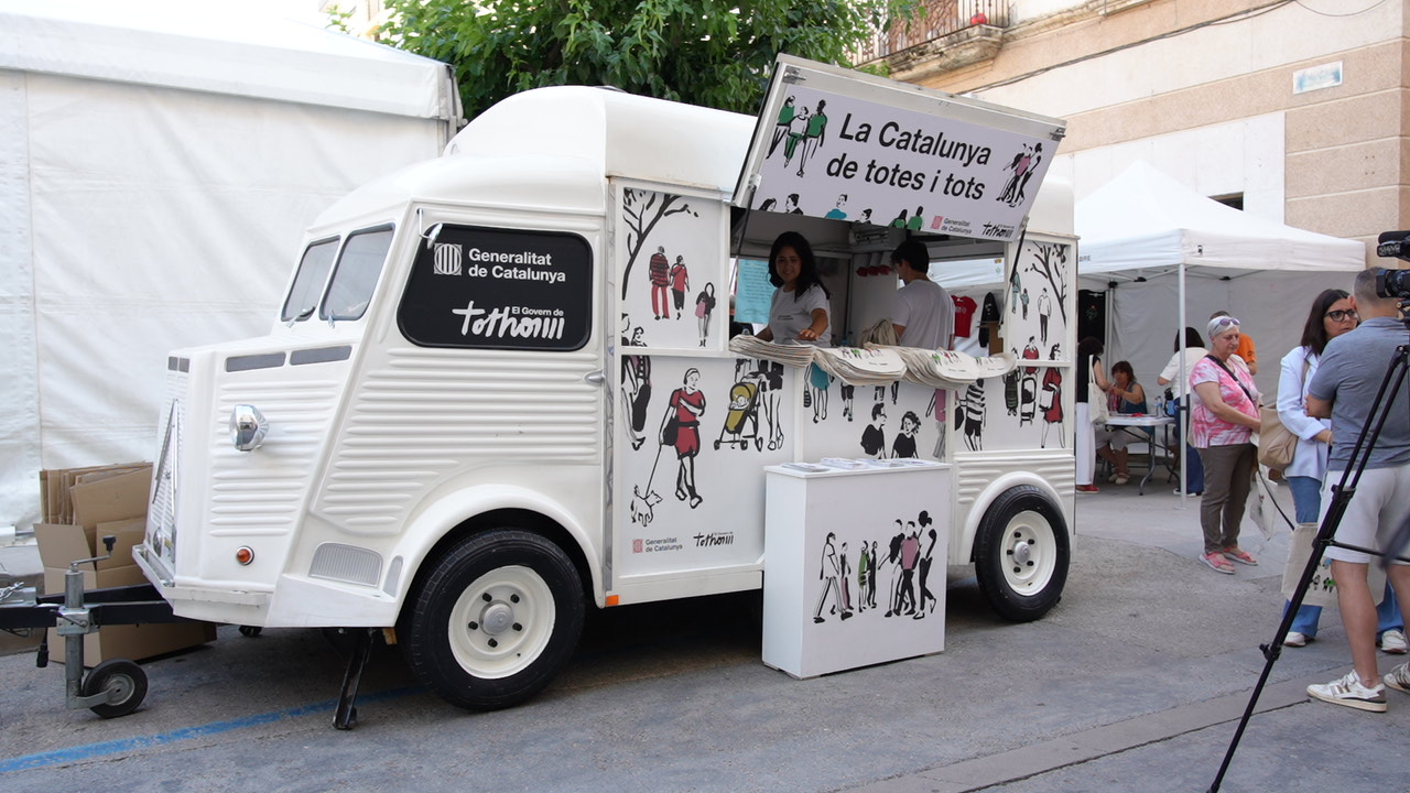 El Govern destaca l’impuls cultural a la Ribera d’Ebre amb el teatre a les aules i la transformació del Castell de Miravet