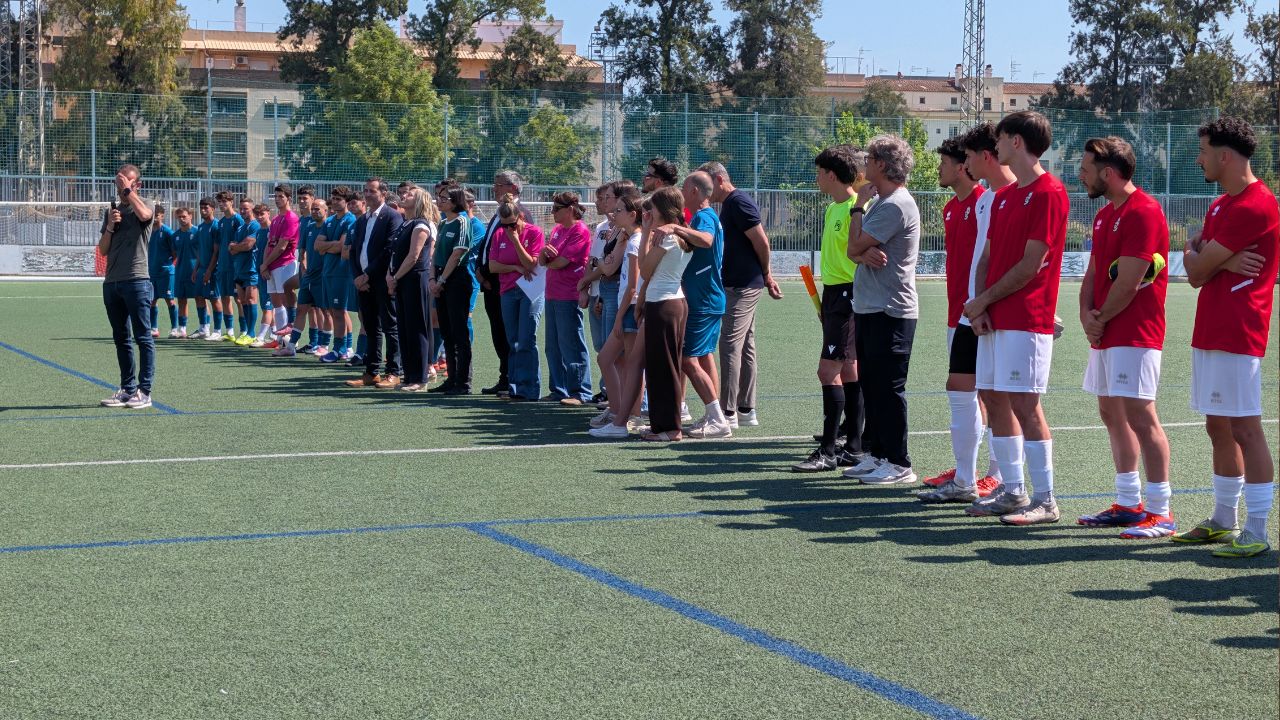 Una jornada de futbol ret homenatge al bomber Antonio Serrano, mort durant l’incendi de Paüls