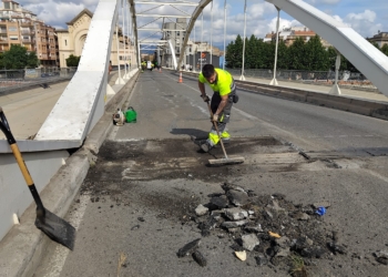 Inicien les obres de reparació de les juntes de dilatació del pont de l’Estat de Tortosa 
