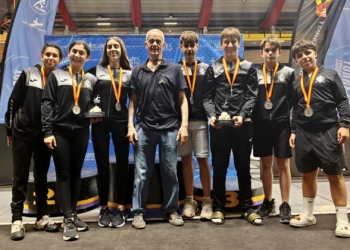 L’equip masculí i el femení de la Sala Esgrima Amposta, sotscampions de l’Estatal M15