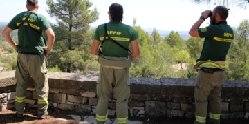 La calor rècord de maig avança un mes la campanya de vigilància d’incendis del GEPIF a la Terra Alta i la Ribera d’Ebre