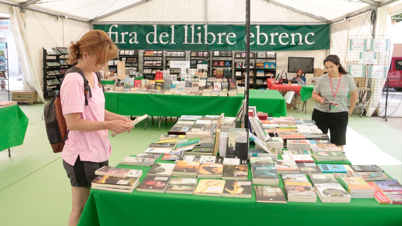 La fira d’espectacles literaris Litterarum de Móra d’Ebre clou l’edició amb més diversitat geogràfica i de disciplines