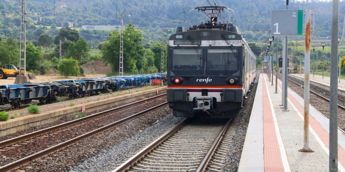 tren R15