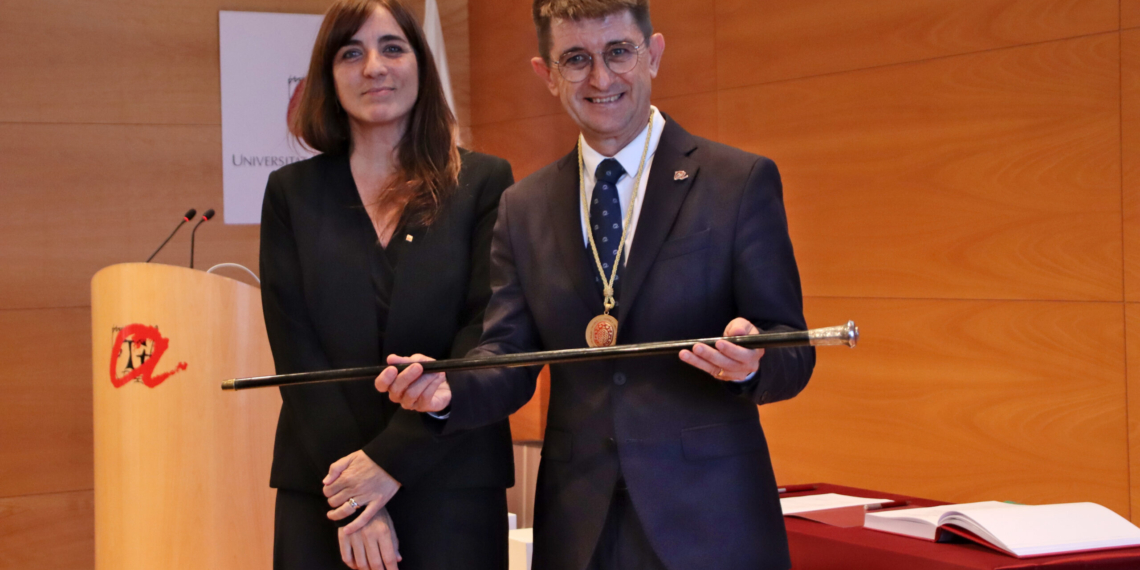 Josep Pallarès és investit de nou rector de la URV amb l’objectiu de “posar les persones al centre”