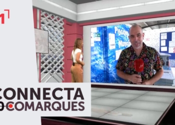 Ens refresquem a la bibliopiscina de Santa Bàrbara