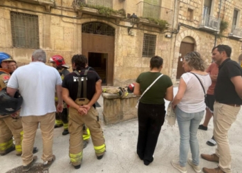 Dos ferits en l’ensorrament parcial d’una casa al carrer Santa Anna de Tortosa