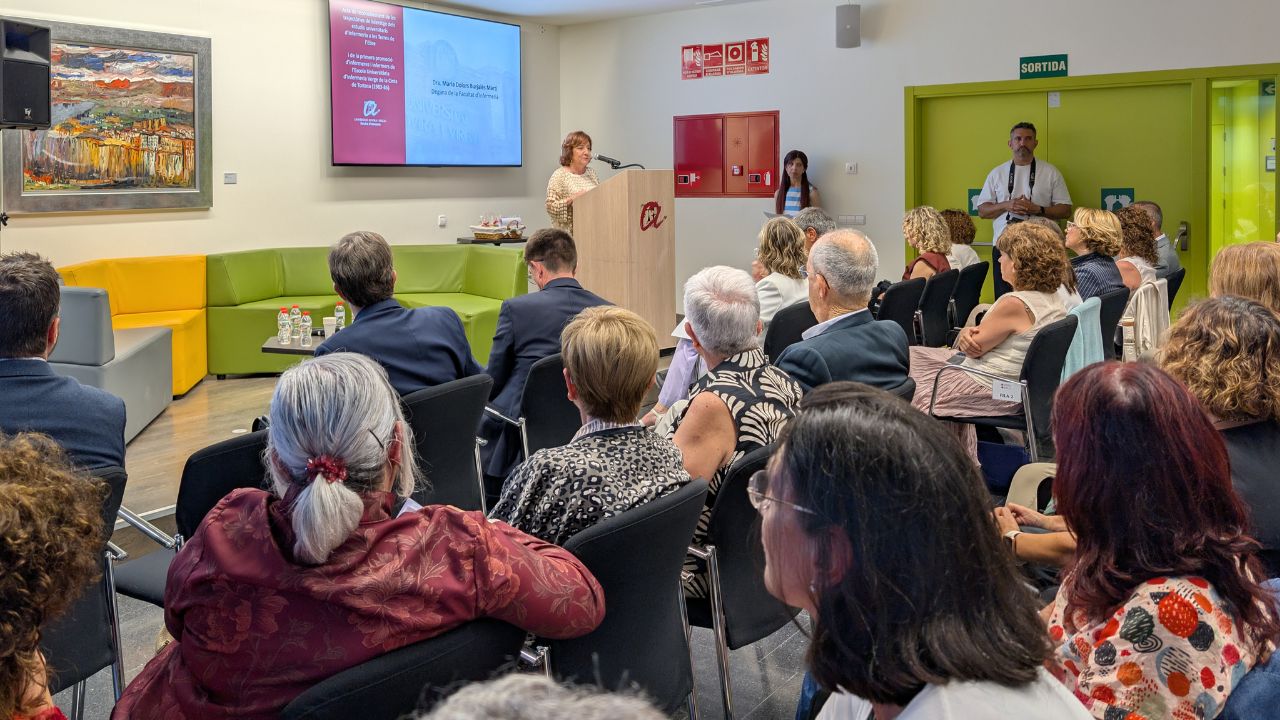 La URV homenatja la primera promoció d’infermeria i els quaranta anys d’estudis a les Terres de l’Ebre
