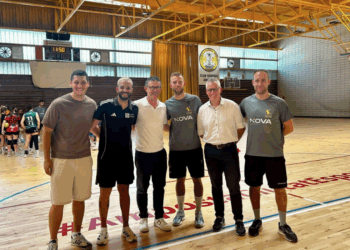 Més de 150 esportistes prenen part al Campus d’Handbol d’Aleix Gómez a Amposta
