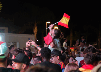 Eufòria a La Ràpita per la victòria d’Espanya al Mundial