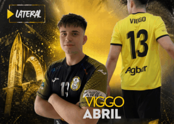 Viggo Abril seguirà al sènior masculí de l’Handbol Amposta