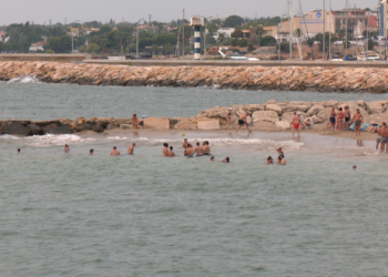 La tercera onada de calor deixa temperatures fins a 35 graus a la Ribera d’Ebre i nits tòrrides al litoral 