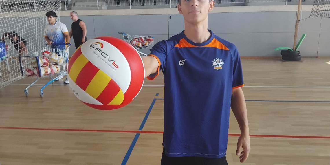 Isak Martí, jugador del Volei Roquetes: ‘Aportaré tota l’experiència que he adquirit a la Superlliga’