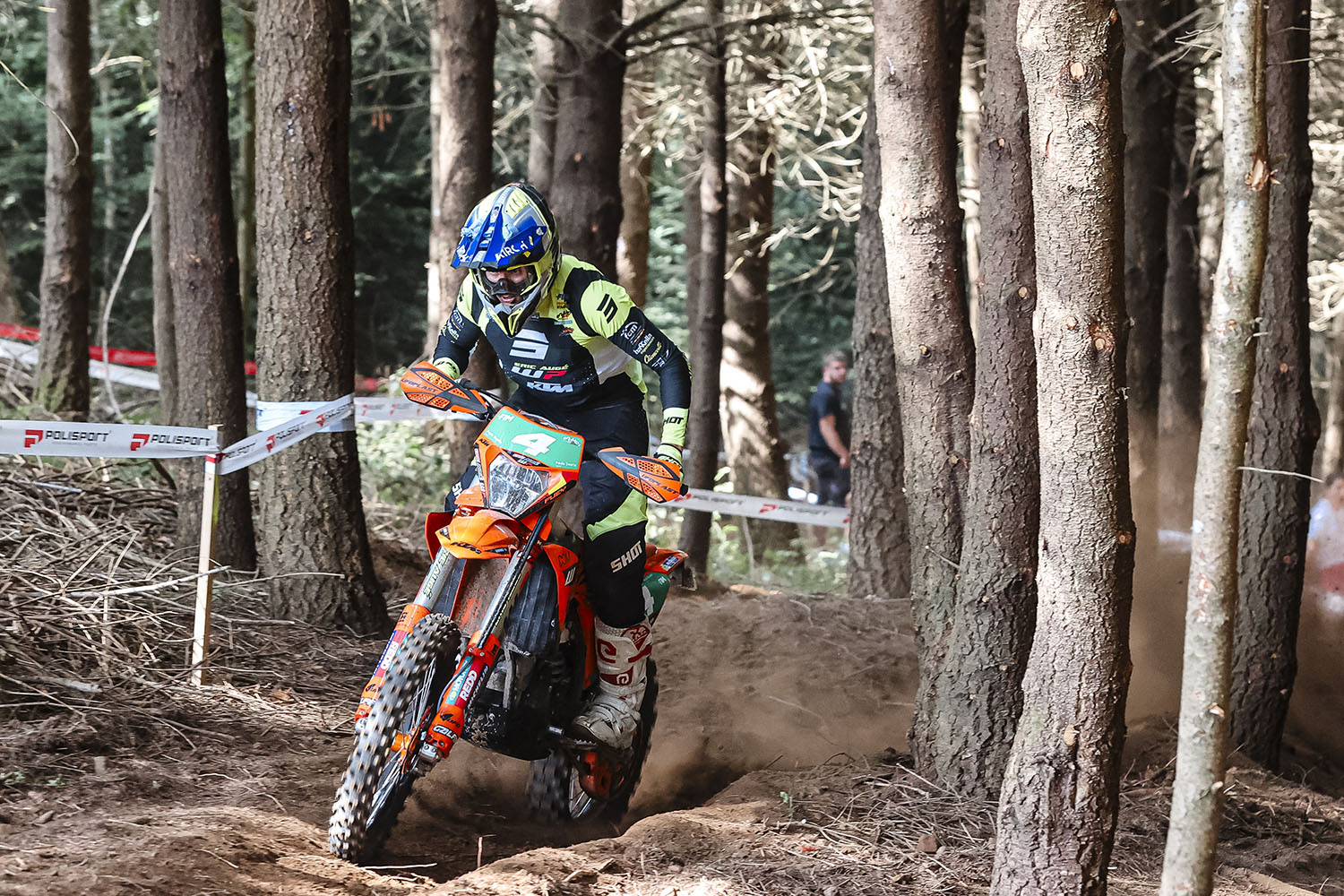 Àlex Puey aconsegueix un tercer lloc a la penúltima prova del Mundial d’EnduroGP