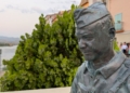 Móra d’Ebre inaugura l’escultura d’un soldat de la Batalla de l’Ebre a partir d’una fotografia històrica