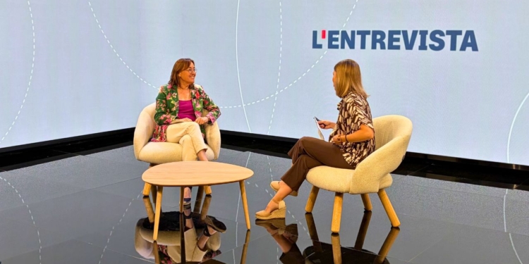 silvia alarcon entrevista consellera paneque