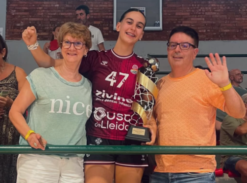 L’asconenca Agnès Grau, sotscampiona de la Supercopa de Catalunya d’Handbol Femení
