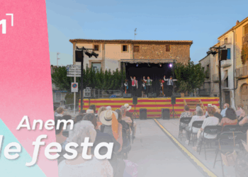 Entrega de plaques als àvis i àvies de Batea que fan 80 anys