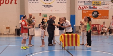 El CE Tortosa perd (27-30) contra el Vinaròs en el Torneig Joan Sabaté Geladó