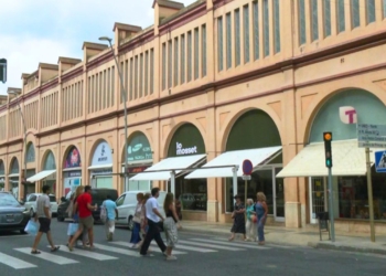 caselles exteriors mercat tortosa