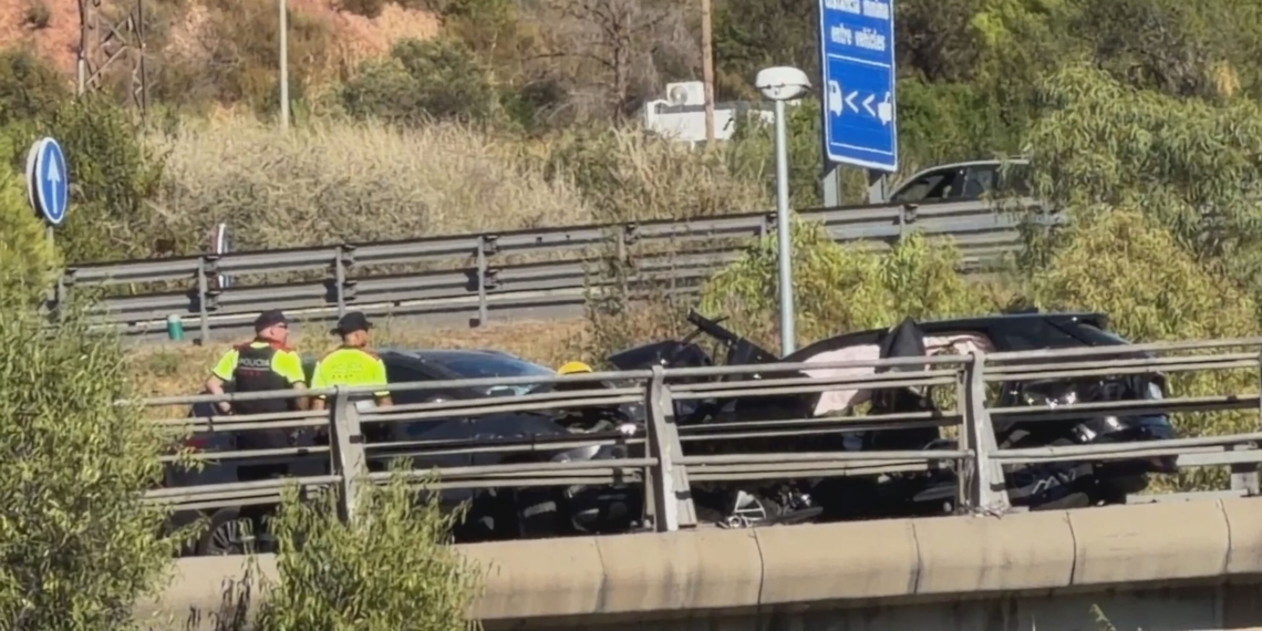 Un cotxe que fugia dels Mossos per un robatori ha provocat l’accident múltiple de l’AP-7 amb nou ferits
