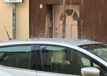 Pluja intensa acompanyada de calamarsa