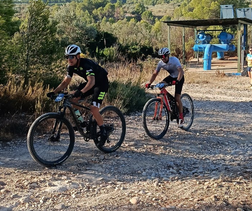 Pau Romero i Yanderi Lisett Rojas guanyen la cursa de la Xallenger disputada a Tivissa