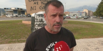 Joan Regolf durant una entrevista sobre la crisi de preus de la pagesia
