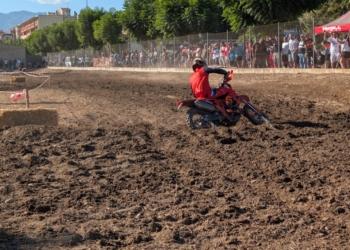 Una seixantena de pilots prenen part en el III Mototerra Ciutat de Roquetes