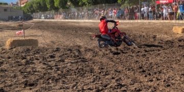 Una seixantena de pilots prenen part en el III Mototerra Ciutat de Roquetes
