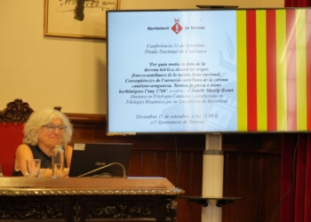 Àngels Massip reivindica la llengua i la diversitat a la conferència institucional de la Diada a Tortosa