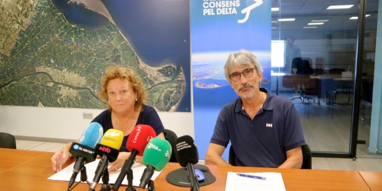 Teresa Solsona i Xavi Curto, presidenta i portaveu de la Taula de Consens del Delta