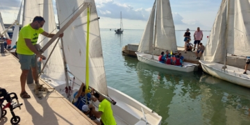 Èxit rotund de la III Jornada de Vela Inclusiva Territorial de l’Ampolla amb 266 participants