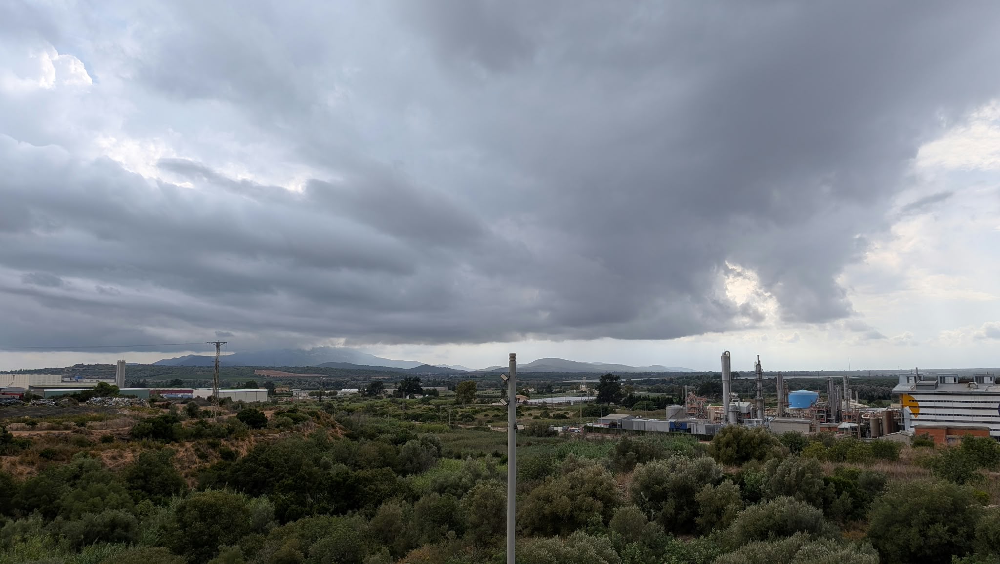 El Meteocat situa el perill més gran per intensitat de pluja en 30 minuts a partir de la mitjanit