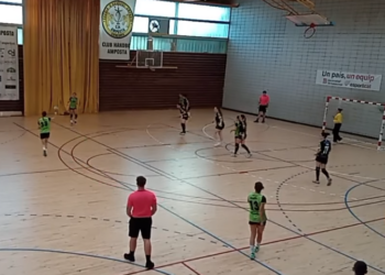 L’Handbol Ascó s’emporta (25-27) el partit de rivalitat contra l’Handbol Amposta