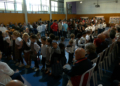 L’Escola Maria Garcia Cabanes de l’Aldea reconeix el paper dels iaios en la criança dels infants