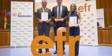 Representants del CAT durant el lliurament dels certificats efr a Madrid