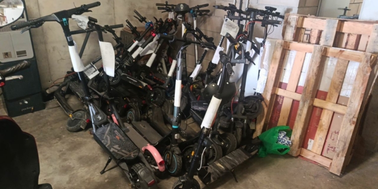 Patinets elèctrics immobilitzats per la Policia Local de Tortosa